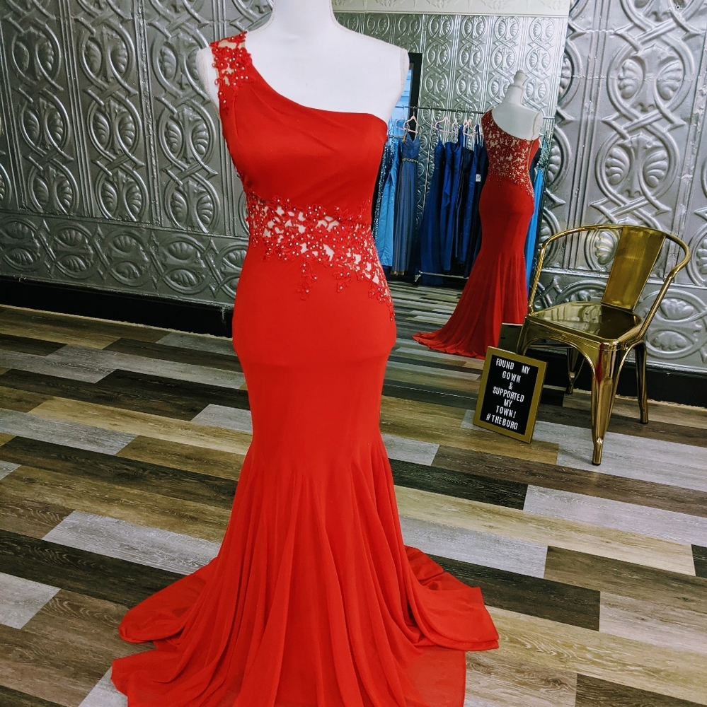 LAST CHANCE Red One-Shoulder Dress